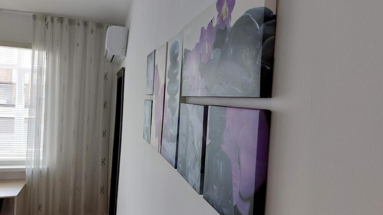 3 Rooms Apartment, Top Center, 1St Floor, Aubg, Free Parking, Pc I5 Ssd, 3 Led Tvs 200 Channels, Wifi, Terrace, Easy-Late Check-In, Stay Before Greece Blagoewgrad Exterior foto