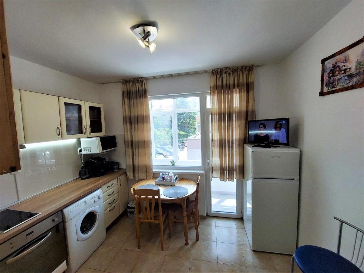 3 Rooms Apartment, Top Center, 1St Floor, Aubg, Free Parking, Pc I5 Ssd, 3 Led Tvs 200 Channels, Wifi, Terrace, Easy-Late Check-In, Stay Before Greece Blagoewgrad Exterior foto