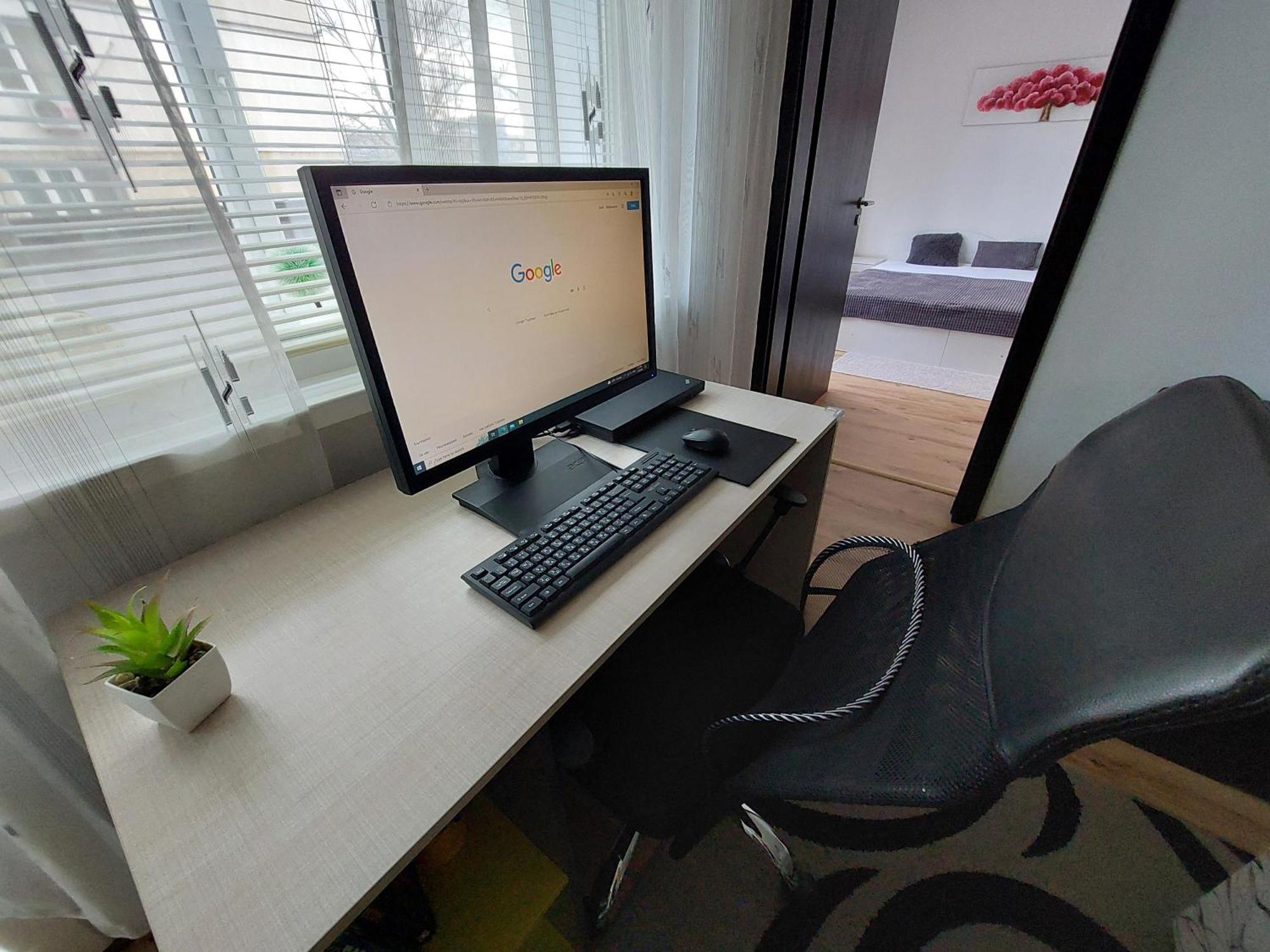3 Rooms Apartment, Top Center, 1St Floor, Aubg, Free Parking, Pc I5 Ssd, 3 Led Tvs 200 Channels, Wifi, Terrace, Easy-Late Check-In, Stay Before Greece Blagoewgrad Exterior foto