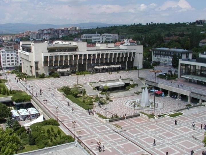 3 Rooms Apartment, Top Center, 1St Floor, Aubg, Free Parking, Pc I5 Ssd, 3 Led Tvs 200 Channels, Wifi, Terrace, Easy-Late Check-In, Stay Before Greece Blagoewgrad Exterior foto